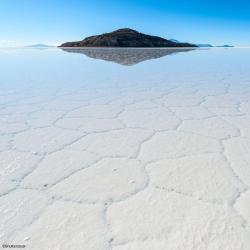 Désert de sel du Salar d'Uyuni et île d'Incahuasi en Bolivie