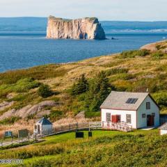 shutterstock_429897001 - Rocher Percé.jpg