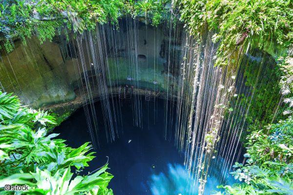 Cenote au Mexique