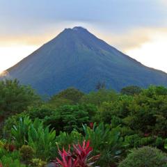 iStock_Arenal Volcano at Dusk.jpg