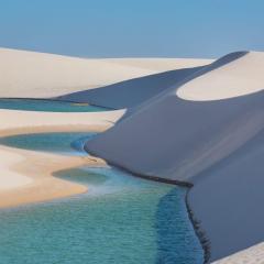 shutterstock_2543748203 Parc national de Lencois Maranhenses.jpg
