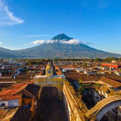ARCO DE SANTA CATALINA credit Inguat.jpg